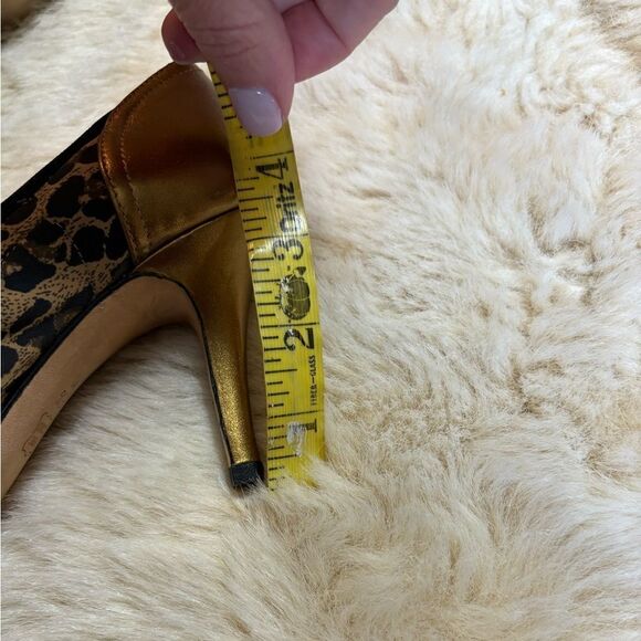 VanEli Peep Toe Black and Gold Cheetah Print Heels size 6.5 - Picture 6 of 8